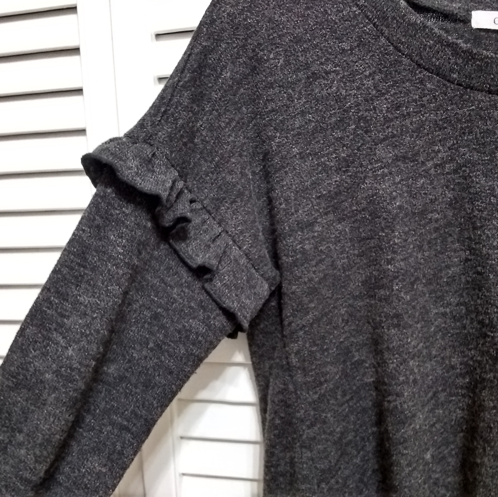 Heather Grey Ruffle Top - Picture 4 of 5